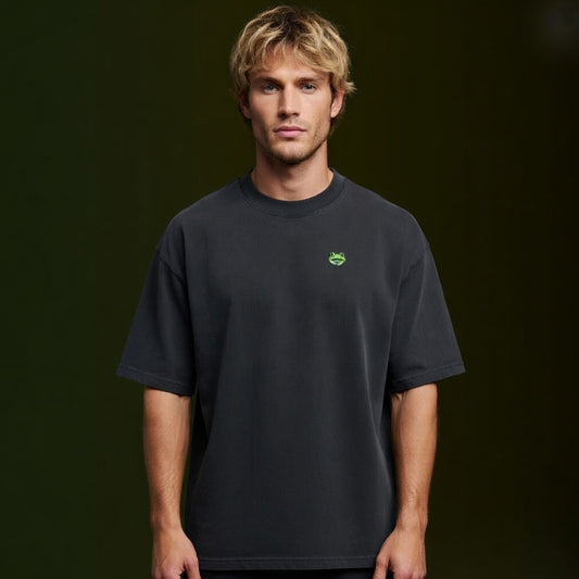 Oversized Graphic T-Shirt – 8-Bit Frog Vintage Wash Streetwear Tee